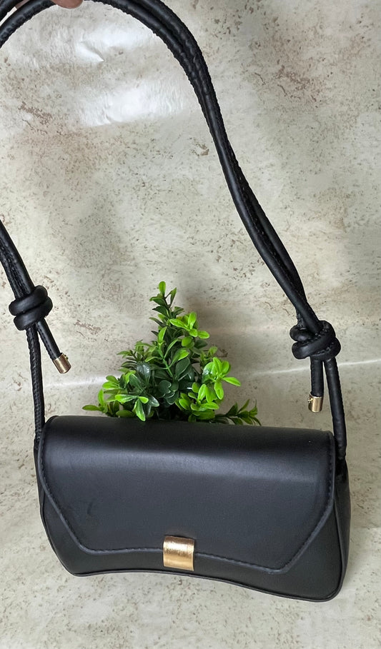 Chic Knot Shoulder Bag